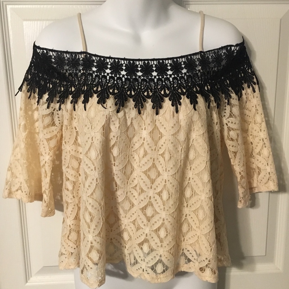 Off the Shoulder lace top
